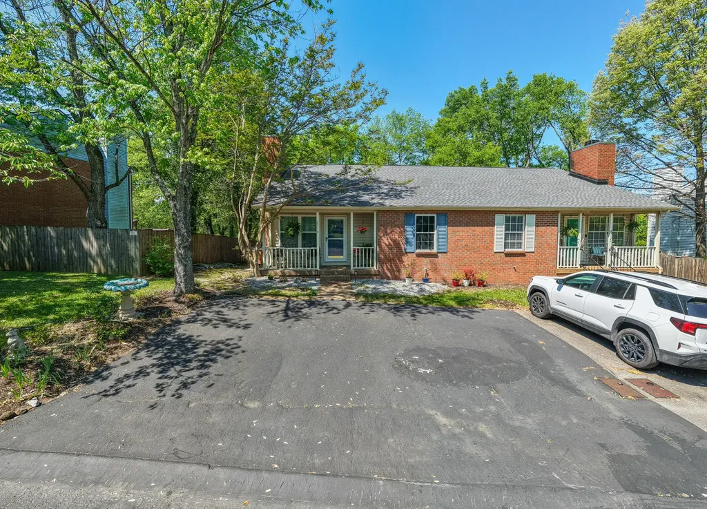 2314 Tally Green Court Nashville TN 37214
