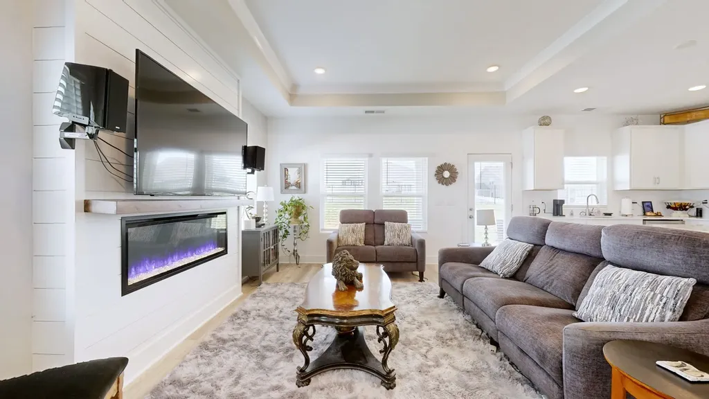 105 Model Court Columbia TN 38401