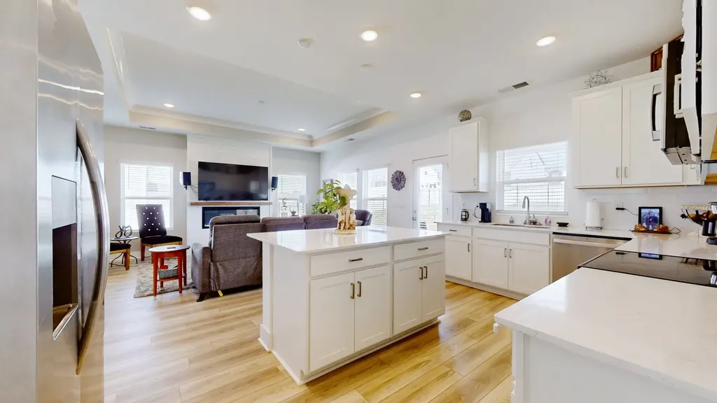 105 Model Court Columbia TN 38401