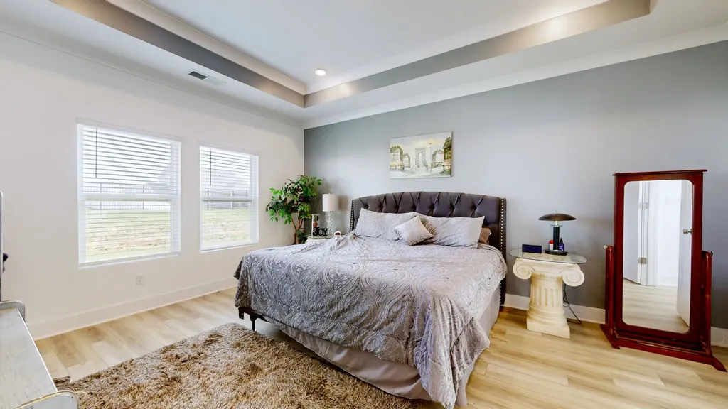105 Model Court Columbia TN 38401
