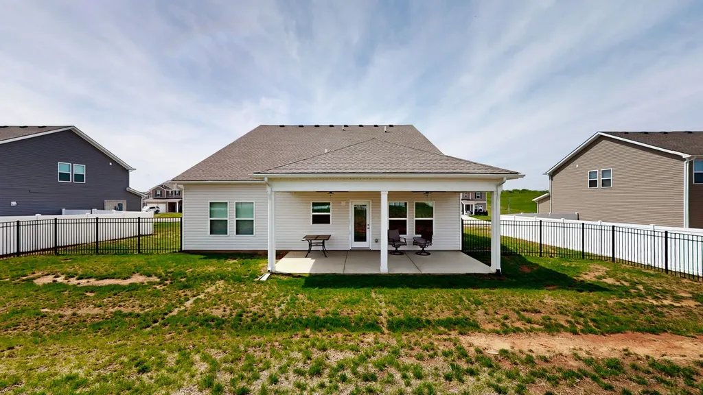 105 Model Court Columbia TN 38401