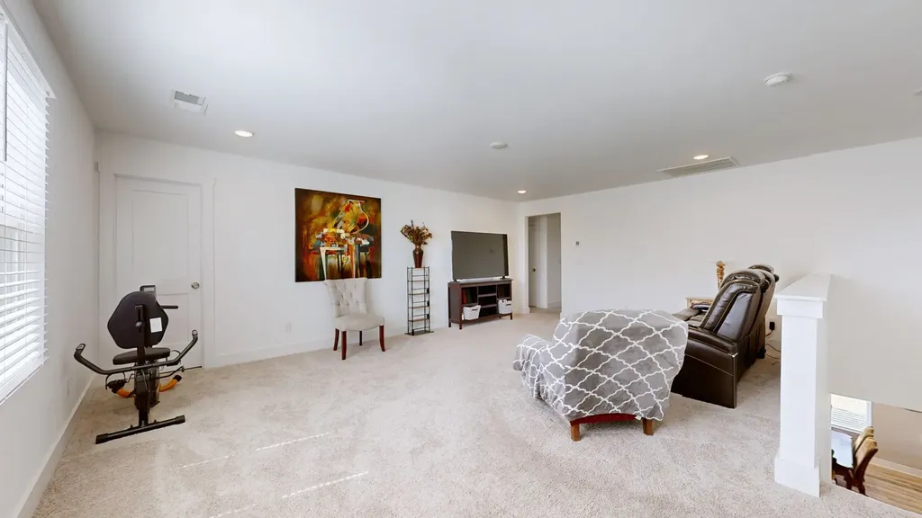 105 Model Court Columbia TN 38401