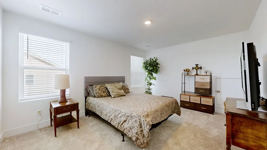 105 Model Court Columbia TN 38401