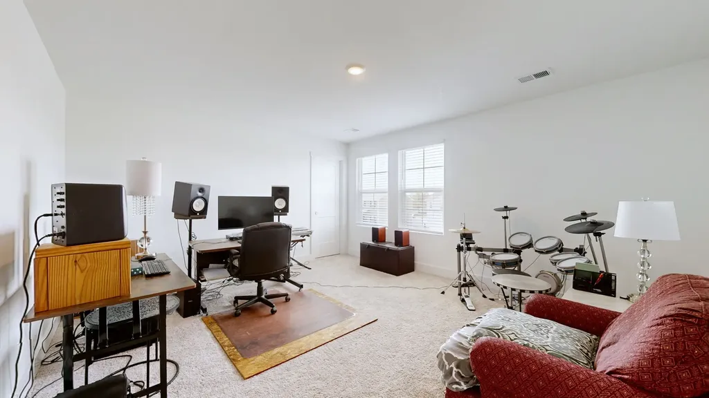 105 Model Court Columbia TN 38401
