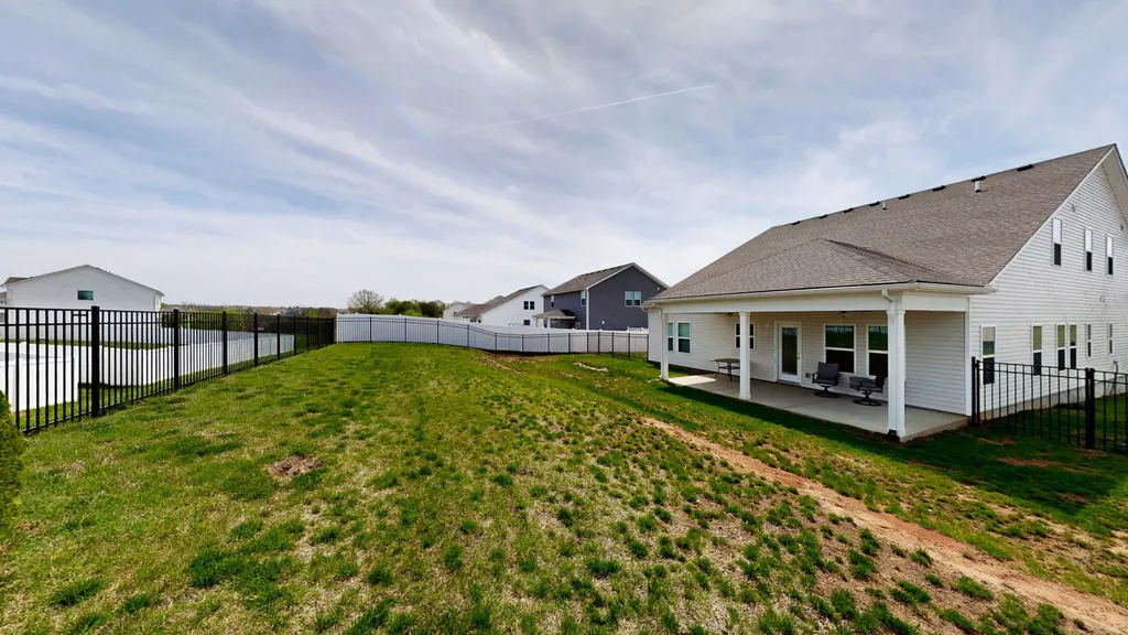 105 Model Court Columbia TN 38401