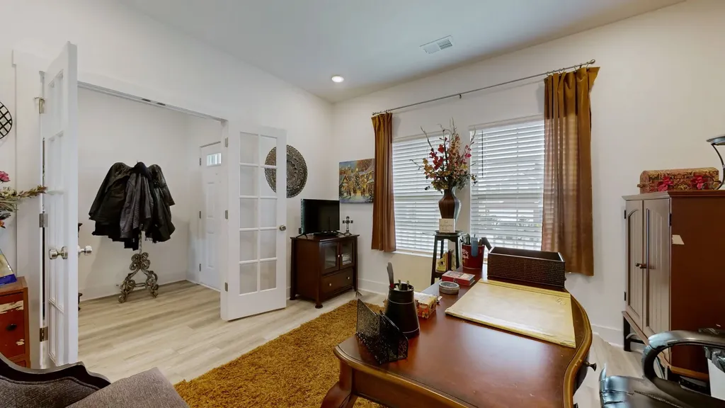 105 Model Court Columbia TN 38401