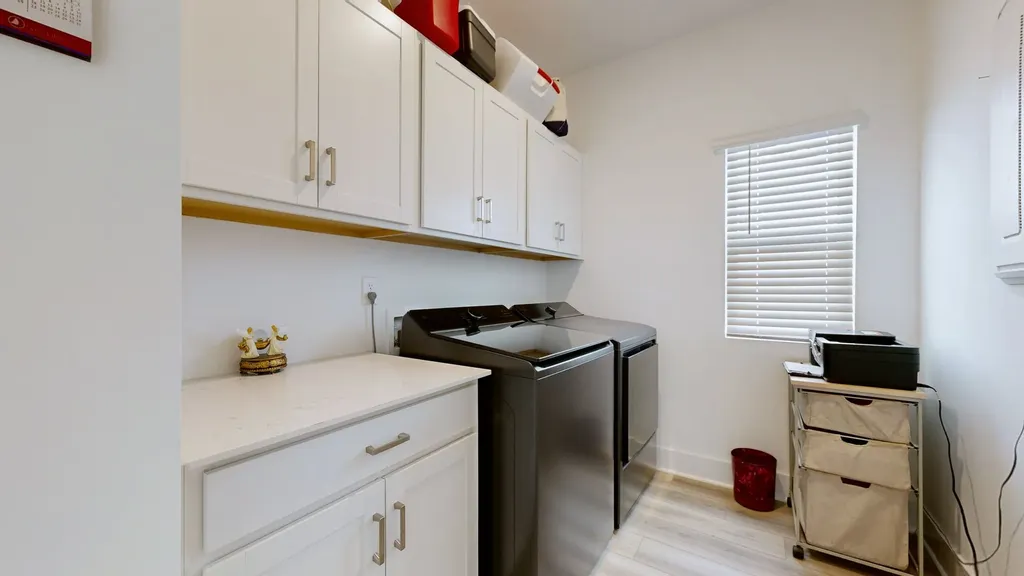 105 Model Court Columbia TN 38401