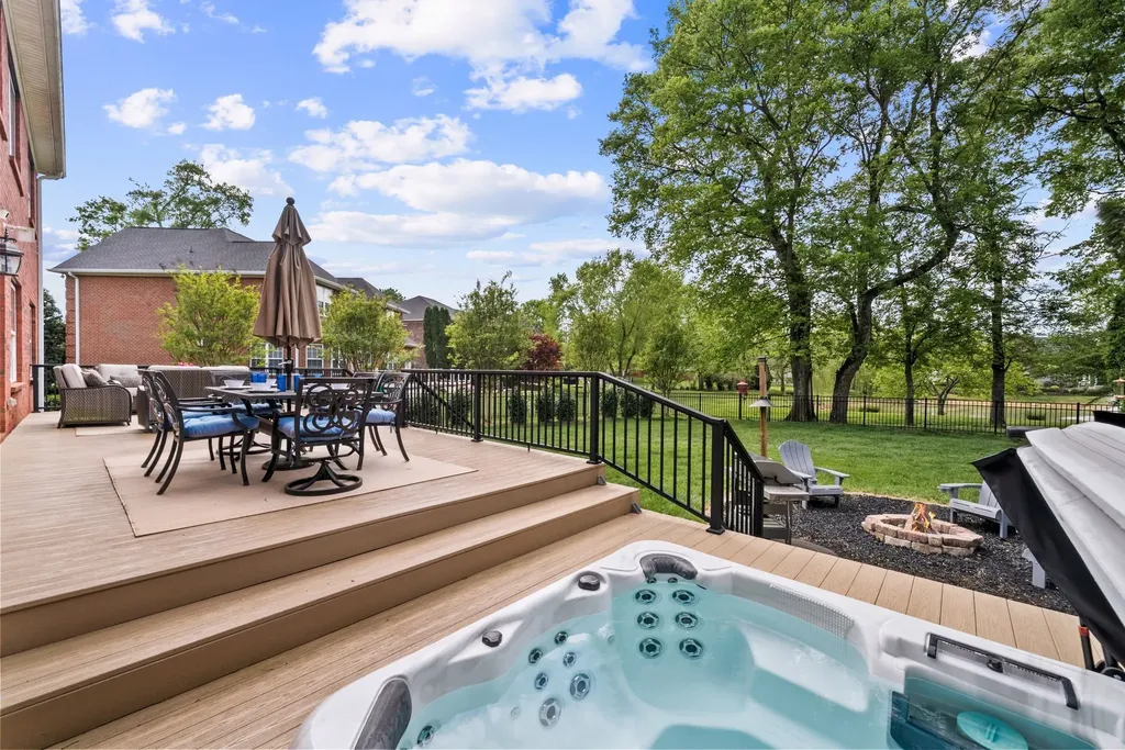 1608 Fair House Road Spring Hill TN 37174