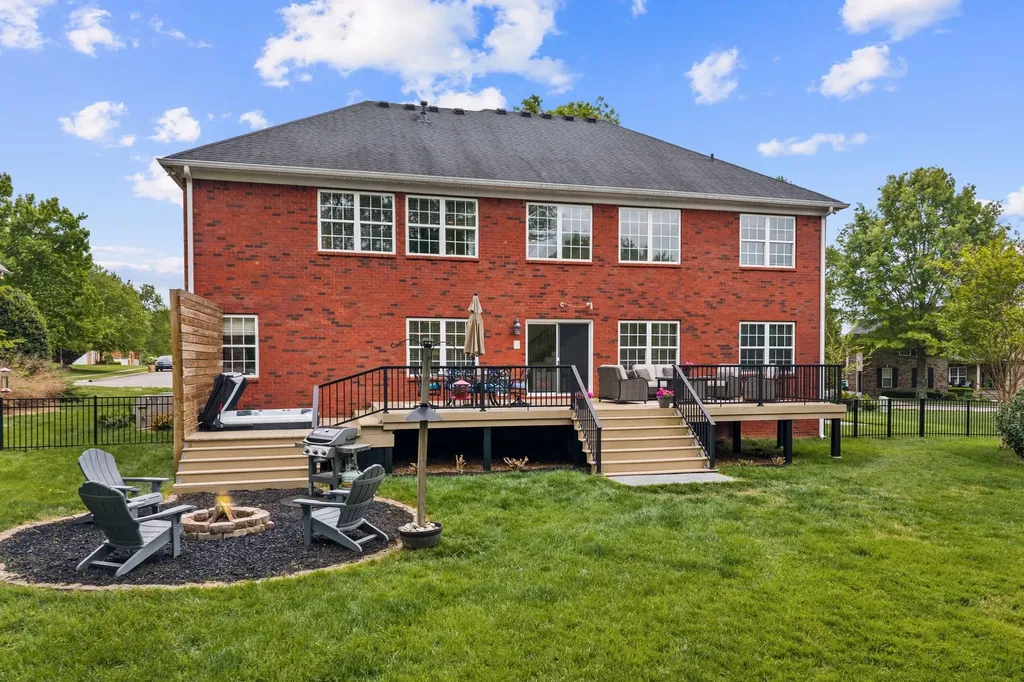 1608 Fair House Road Spring Hill TN 37174