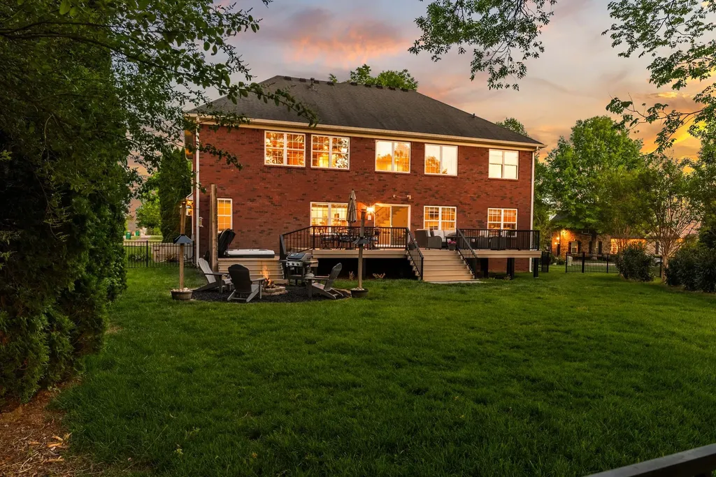 1608 Fair House Road Spring Hill TN 37174
