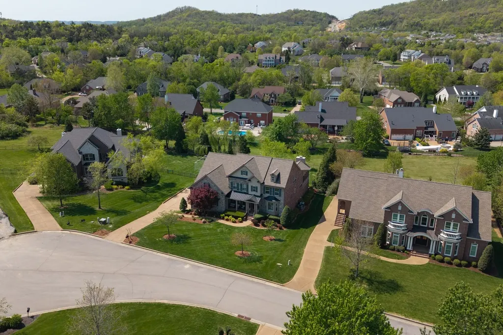 1833 Bronwyn Court Brentwood TN 37027