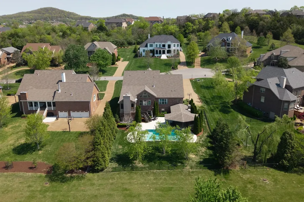 1833 Bronwyn Court Brentwood TN 37027