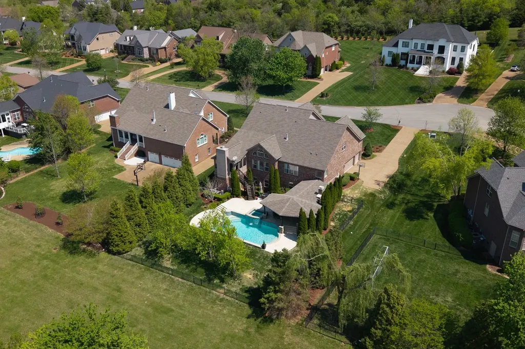 1833 Bronwyn Court Brentwood TN 37027