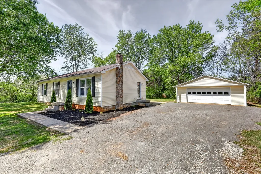 4827 Bradyville Pike Murfreesboro TN 37127