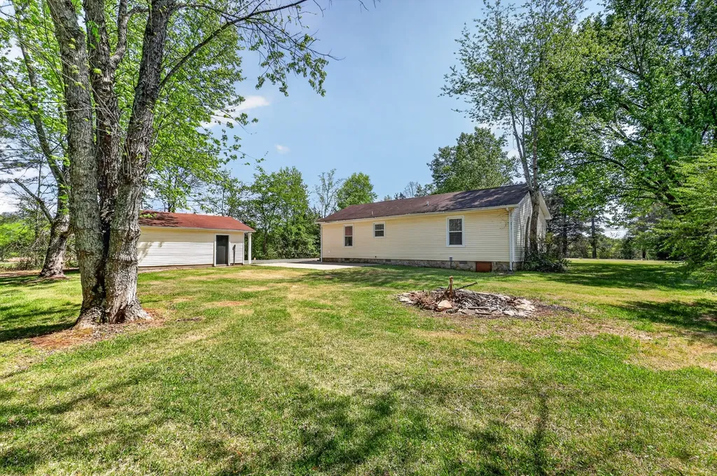 4827 Bradyville Pike Murfreesboro TN 37127