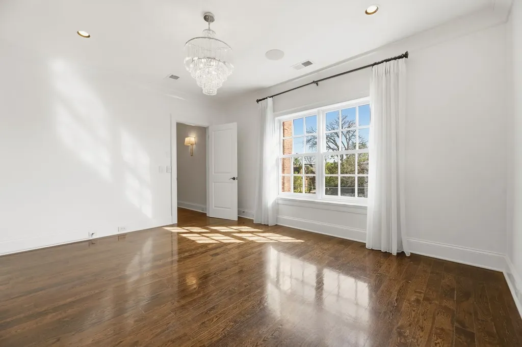 112 West End Close Nashville TN 37205