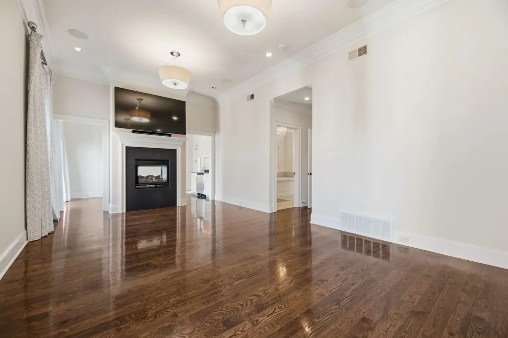 112 West End Close Nashville TN 37205