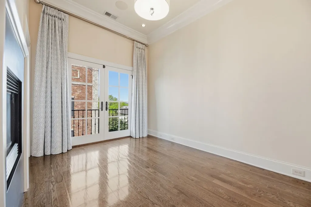 112 West End Close Nashville TN 37205