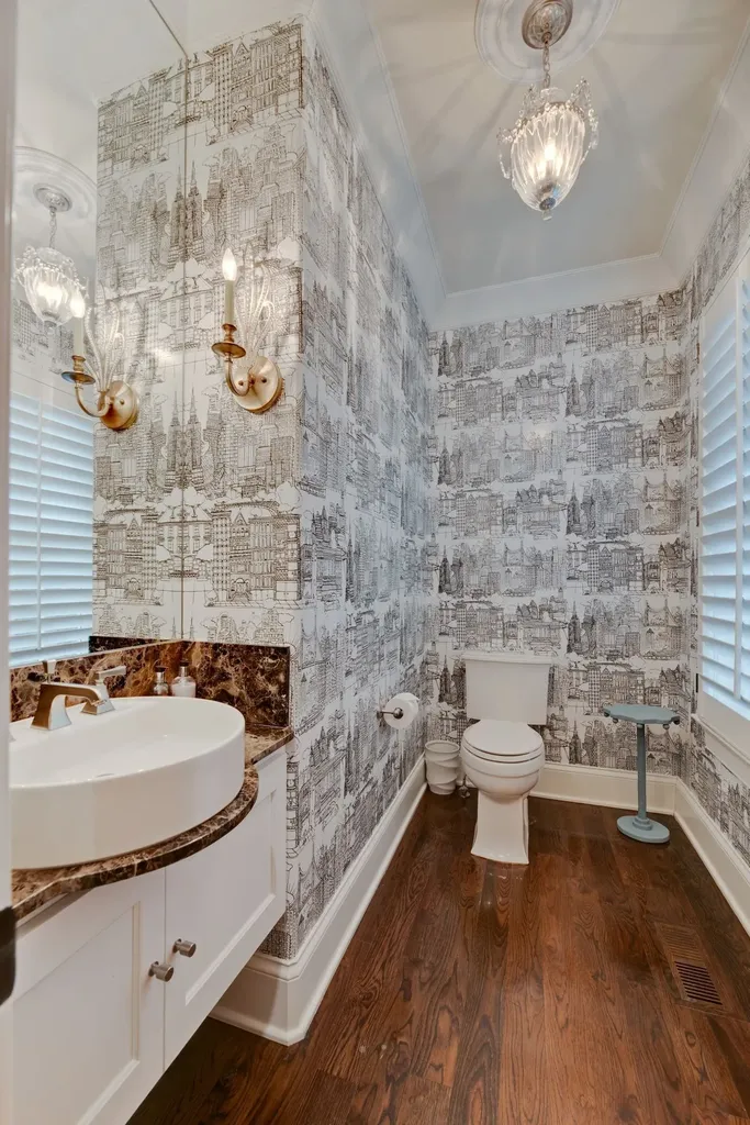 112 West End Close Nashville TN 37205