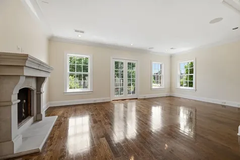 112 West End Close Nashville TN 37205