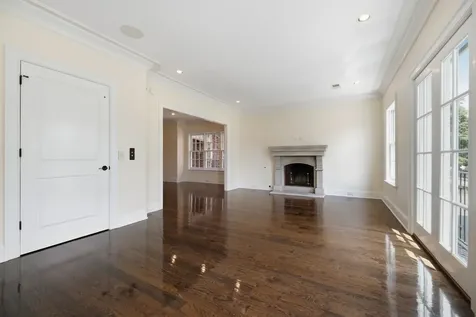 112 West End Close Nashville TN 37205