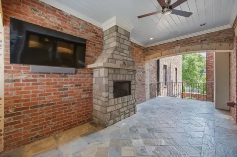 112 West End Close Nashville TN 37205