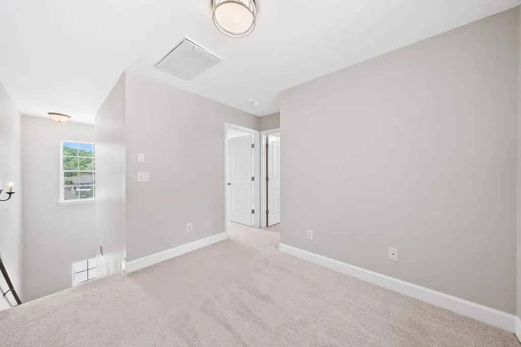 908 Loxley Drive Nashville TN 37211