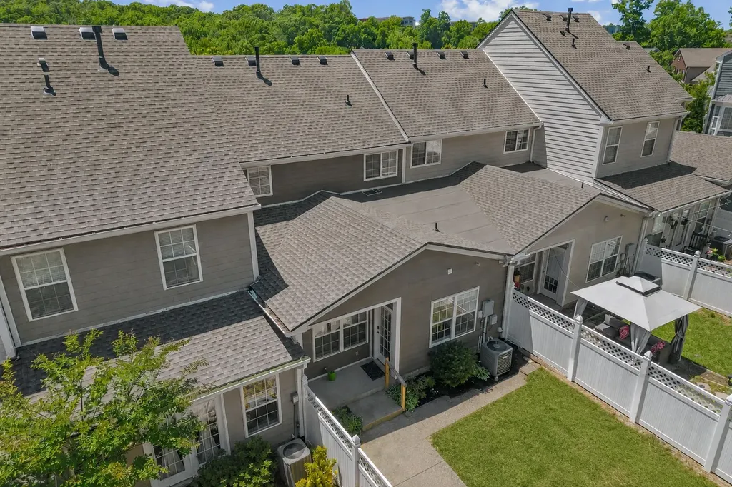 908 Loxley Drive Nashville TN 37211