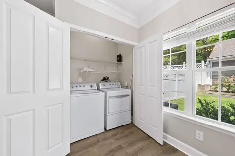 908 Loxley Drive Nashville TN 37211