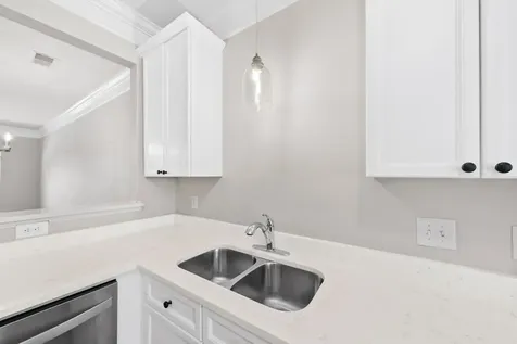 908 Loxley Drive Nashville TN 37211