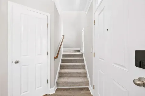 908 Loxley Drive Nashville TN 37211