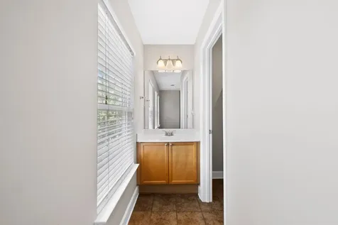 908 Loxley Drive Nashville TN 37211
