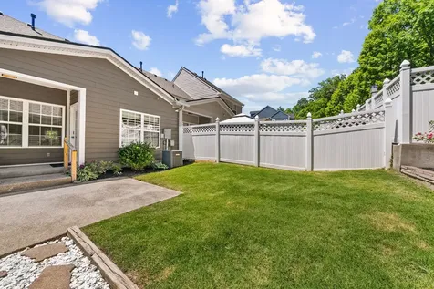 908 Loxley Drive Nashville TN 37211