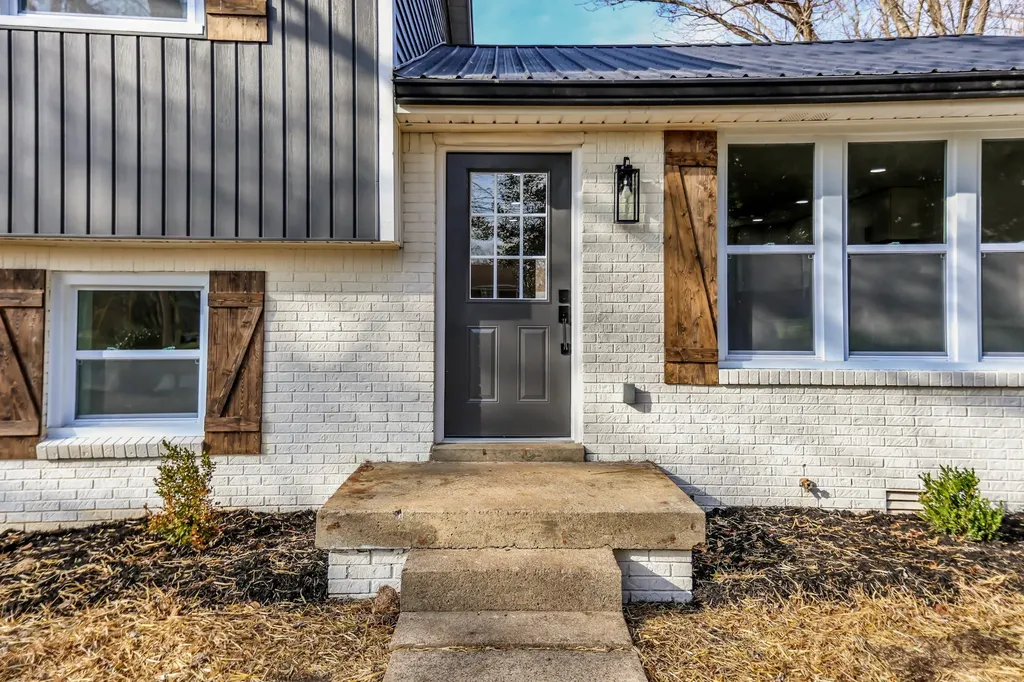 115 James Drive Clarksville TN 37042