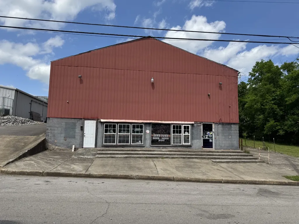 203 E 8th Street Columbia TN 38401