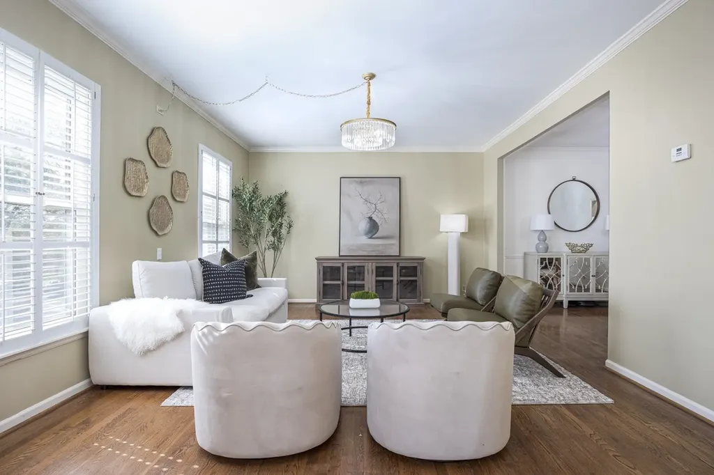 108 Jefferson Square Nashville TN 37215