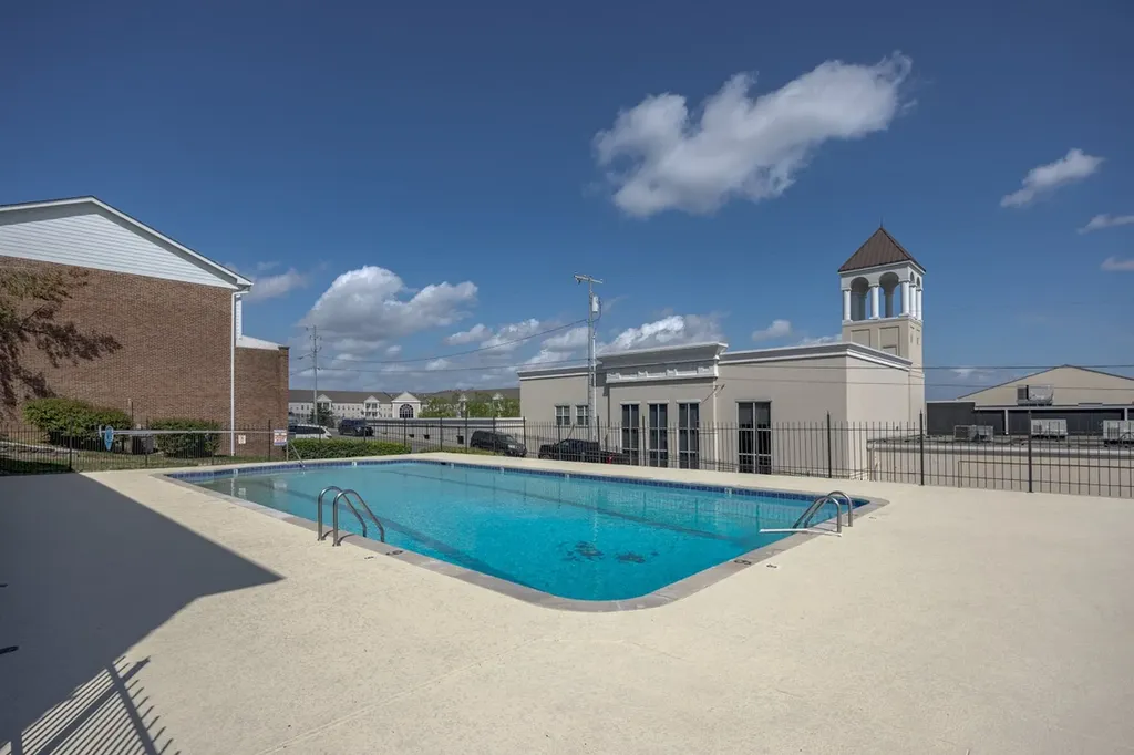 108 Jefferson Square Nashville TN 37215