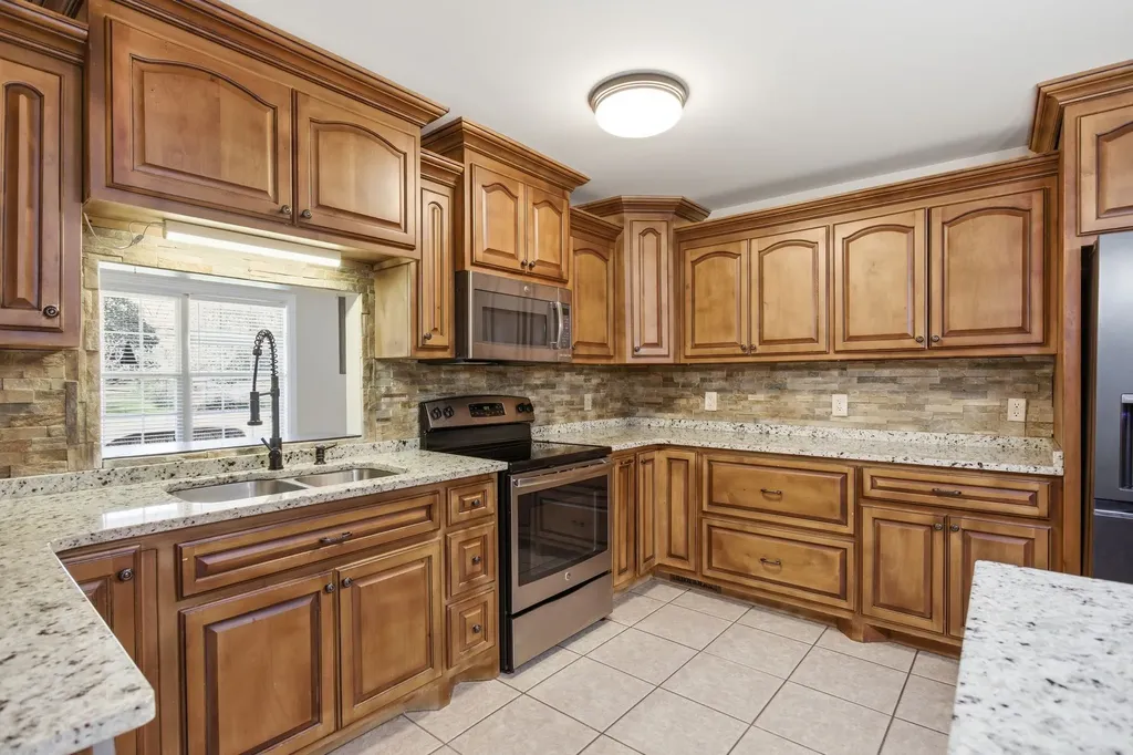 408 Weakley Creek Road Lawrenceburg TN 38464