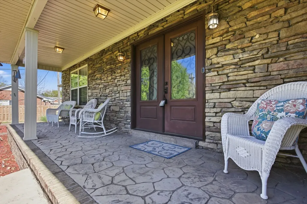 408 Weakley Creek Road Lawrenceburg TN 38464