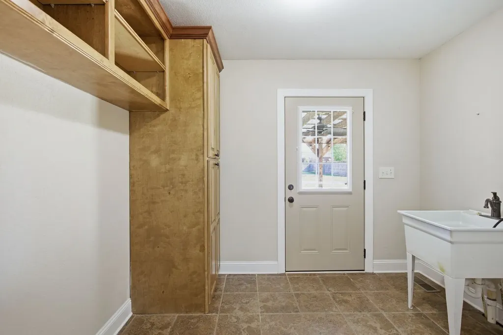 408 Weakley Creek Road Lawrenceburg TN 38464