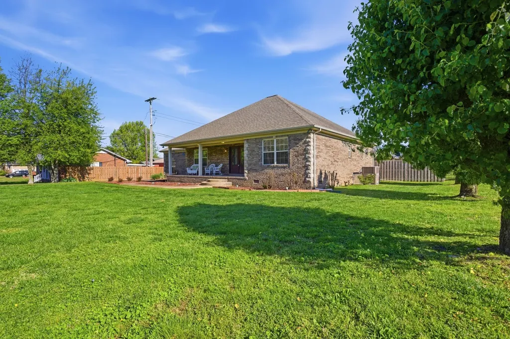 408 Weakley Creek Road Lawrenceburg TN 38464