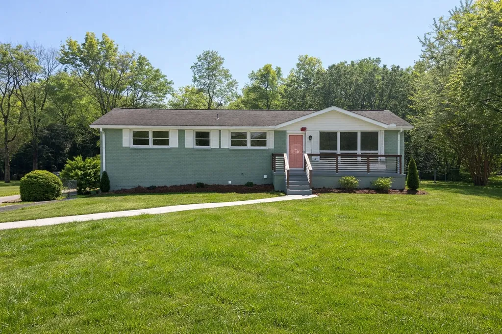 1614 Shady Circle Lebanon TN 37087