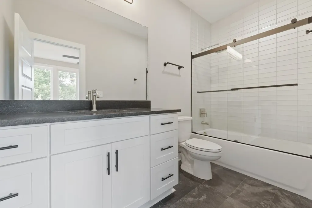 1810B Delta Avenue Nashville TN 37208