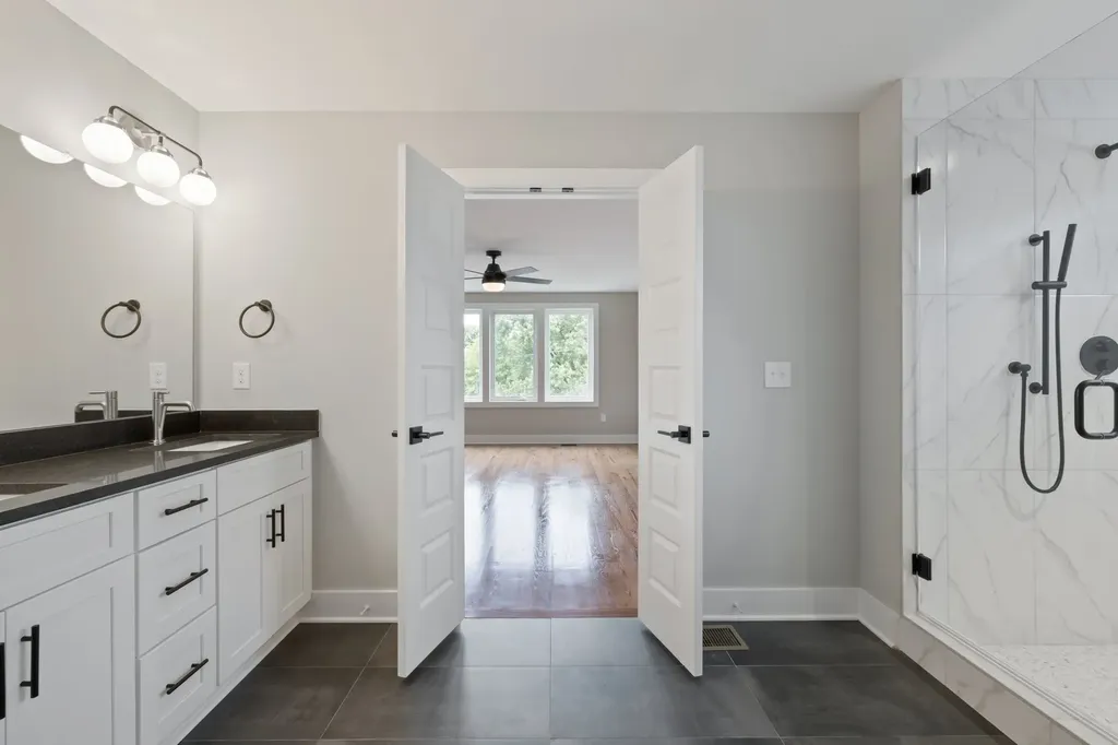 1810B Delta Avenue Nashville TN 37208