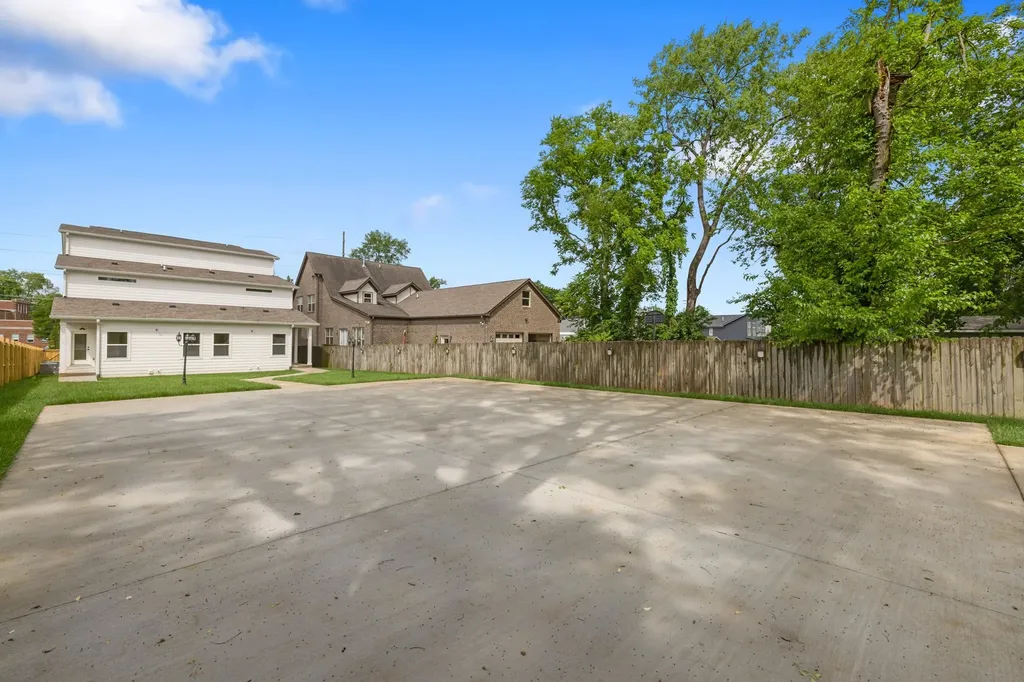 1810B Delta Avenue Nashville TN 37208