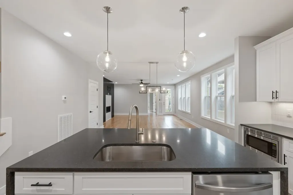 1810B Delta Avenue Nashville TN 37208