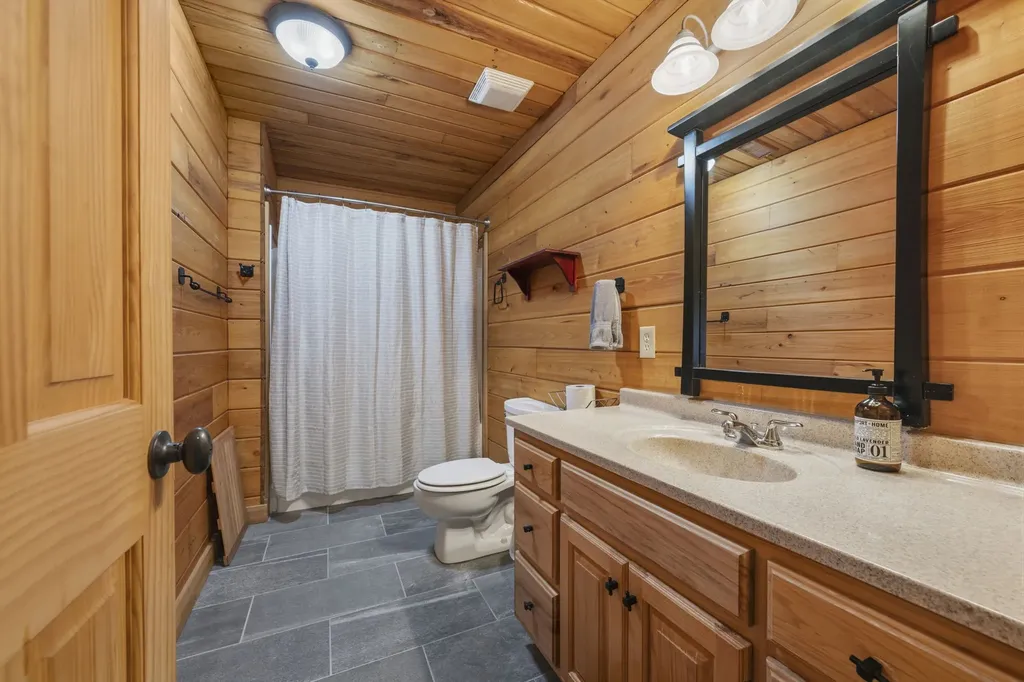 112 Settlers Point Road Fountain Run KY 42133