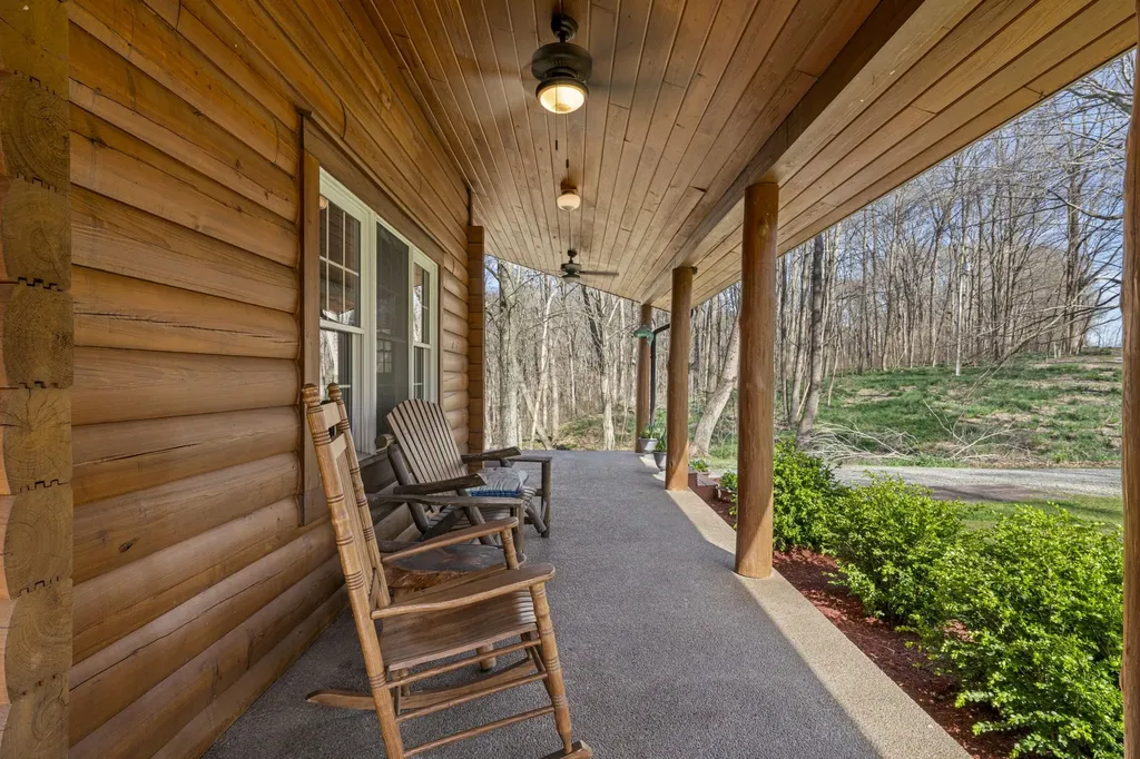 112 Settlers Point Road Fountain Run KY 42133