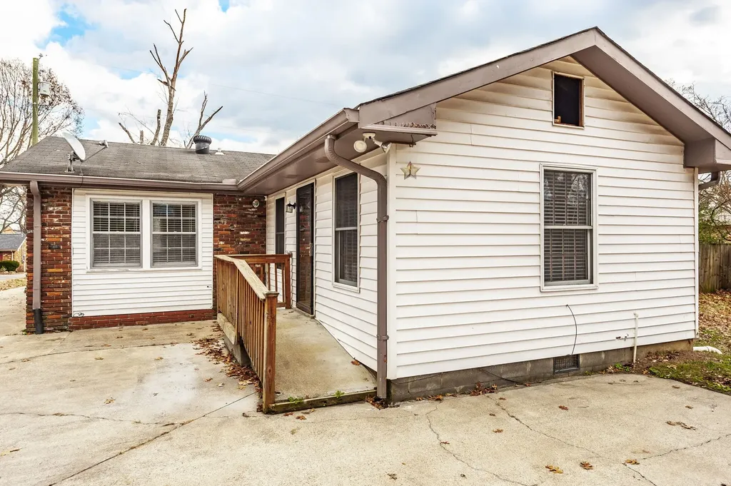 124 Anchor Drive Hendersonville TN 37075