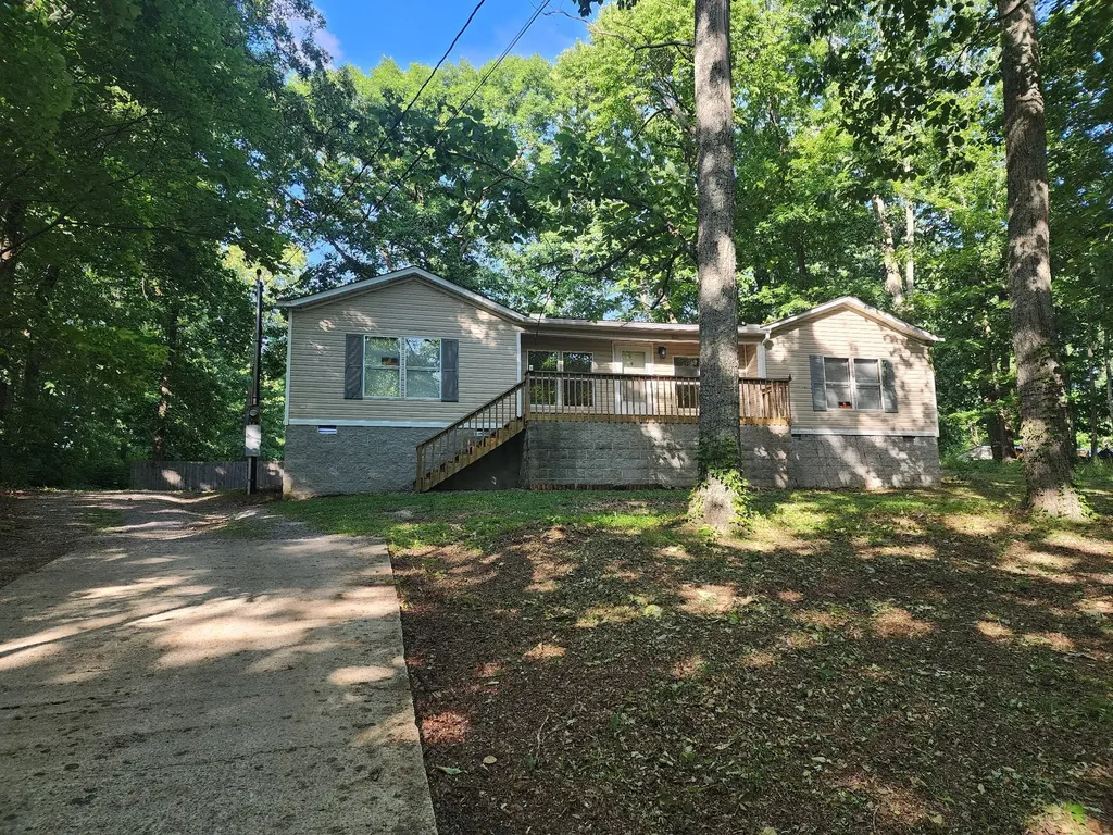 198 Neil Drive Smithville TN 37166
